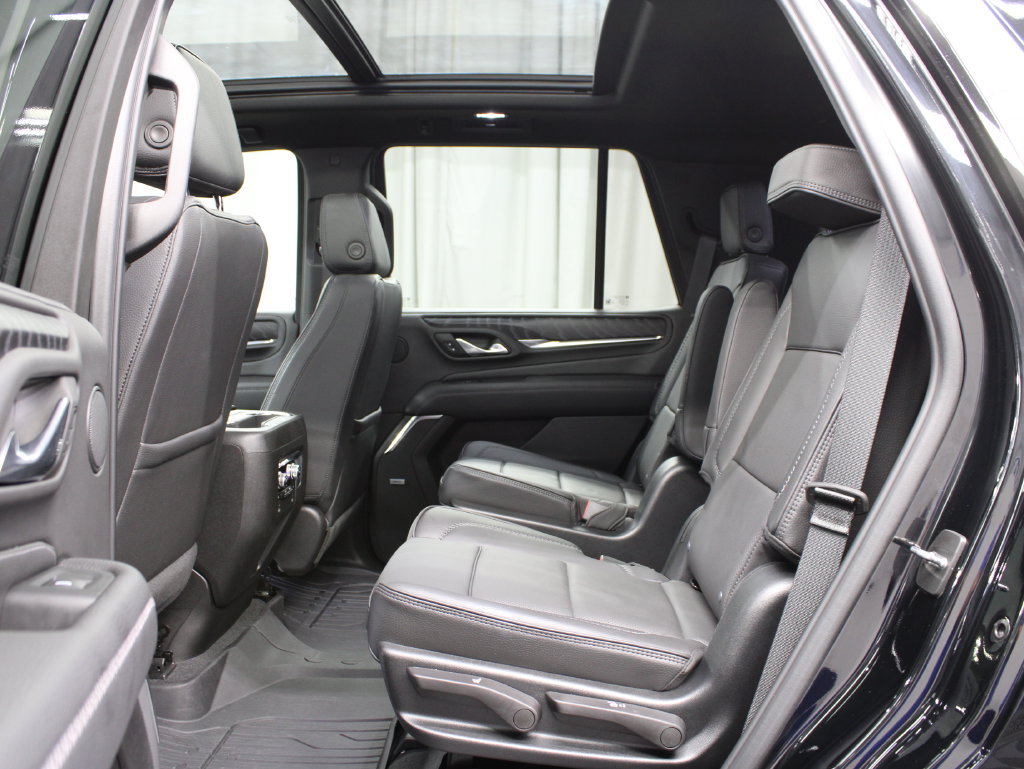 Used 2023 GMC Yukon Denali w/ LPO, Floor Liner Package AWD/4WD image 13