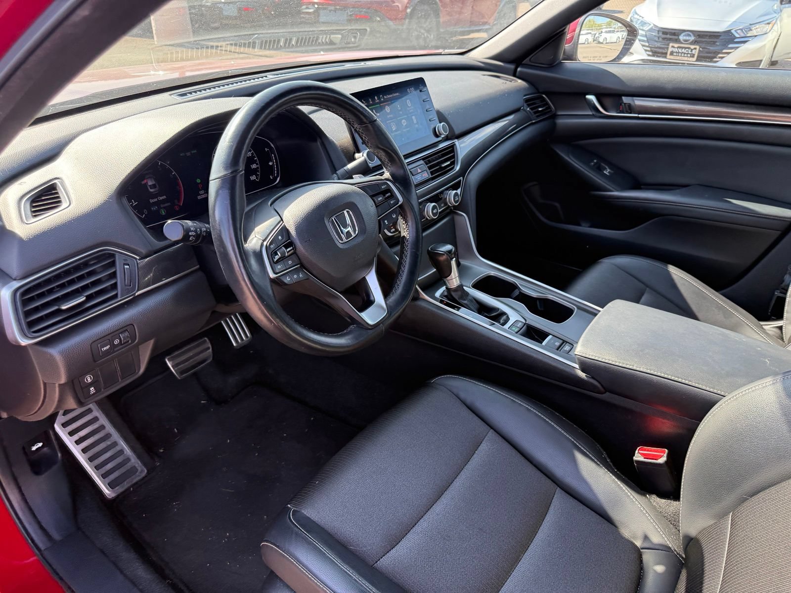 Used 2018 Honda Accord Sport image 14