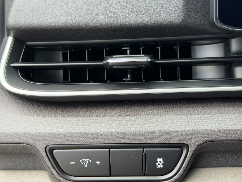 New 2027 Kia Carnival EX FWD image 35