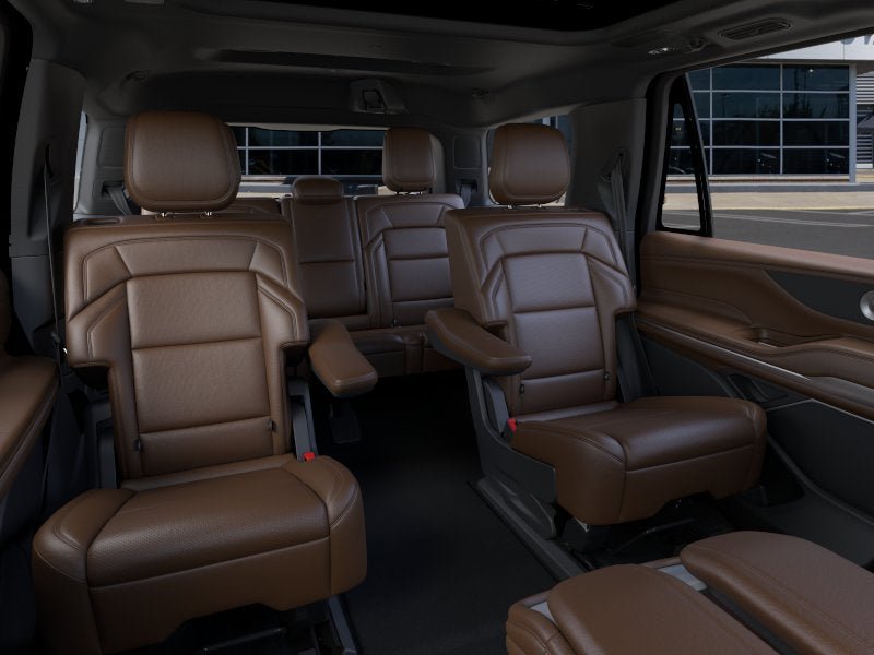 New 2026 Lincoln Navigator Reserve AWD/4WD image 11
