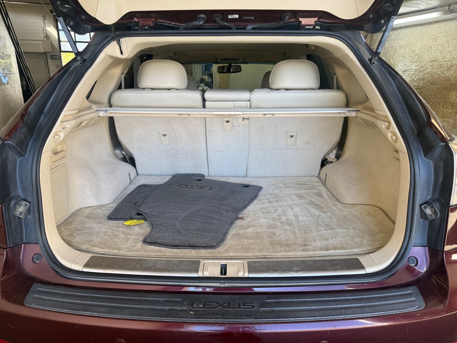 Used 2015 Lexus RX 450h AWD image 32