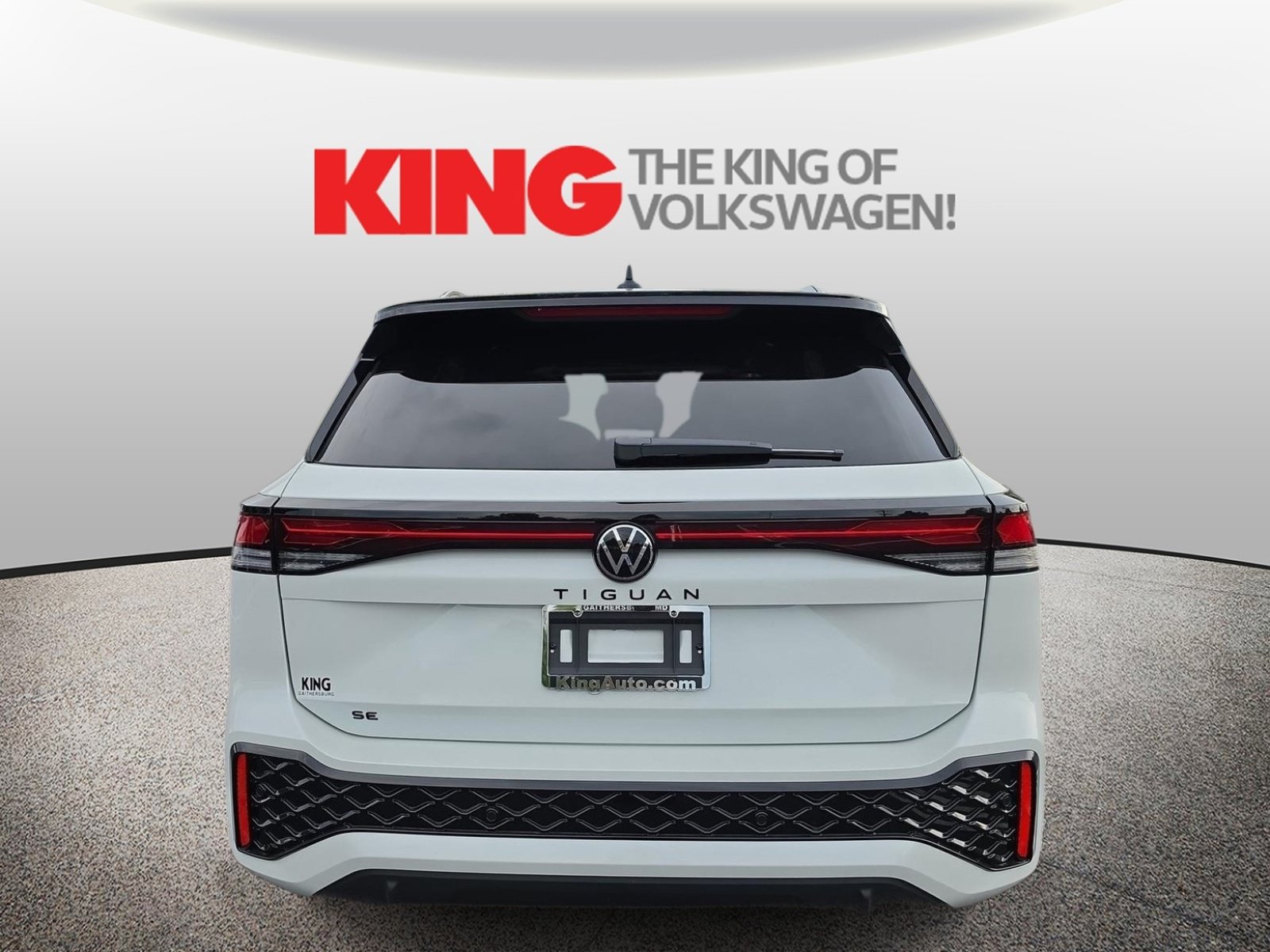 New 2026 Volkswagen Tiguan SE R-Line FWD image 4