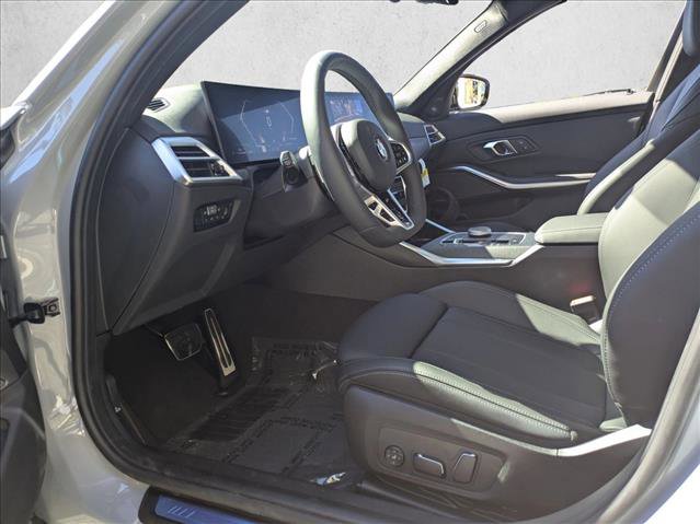 Used 2026 BMW 330i Sedan w/ M Sport Package image 10