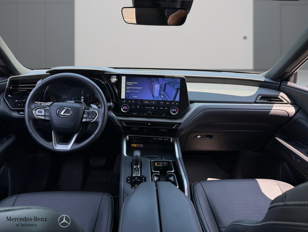 Used 2024 Lexus TX 350 AWD w/ Captains Chair Package image 7