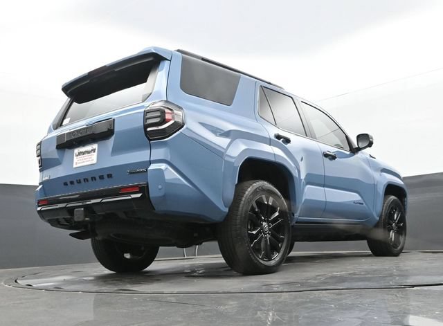 Used 2025 Toyota 4Runner Platinum AWD/4WD image 26