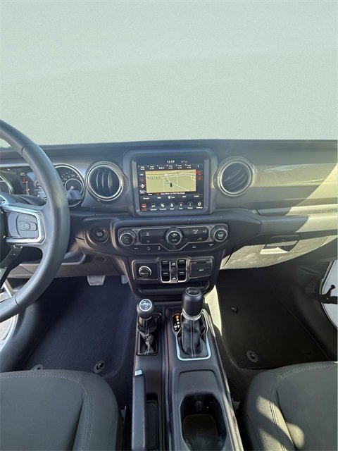 Used 2023 Jeep Wrangler Sahara image 15