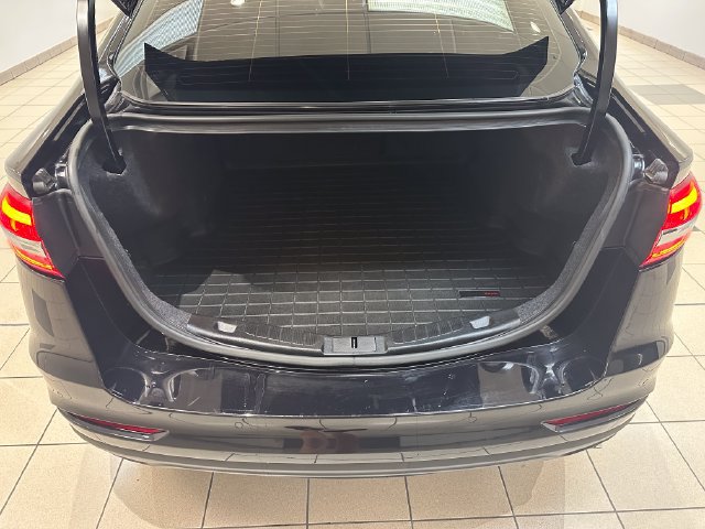 Certified 2019 Ford Fusion SE FWD image 17