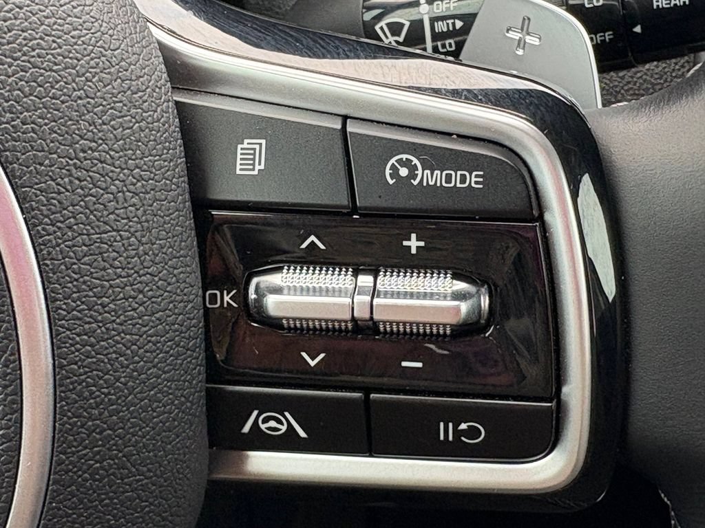 Certified 2022 Kia Sorento S FWD image 25