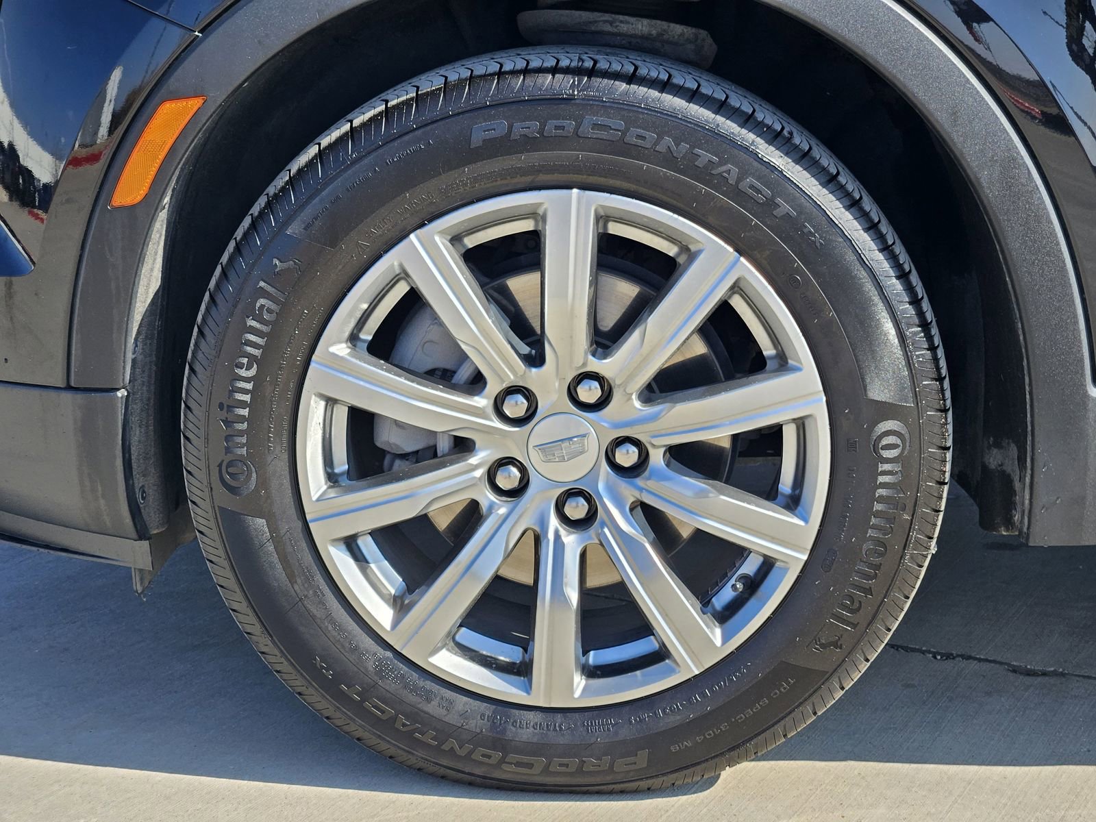 Certified 2023 Cadillac XT4 Premium Luxury w/ Driver Assist Package image 11