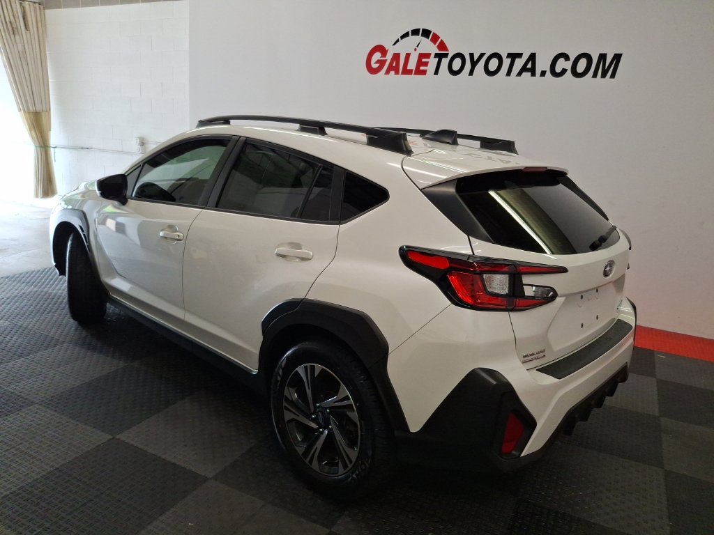 Used 2024 Subaru Crosstrek 2.0i Premium AWD/4WD image 10