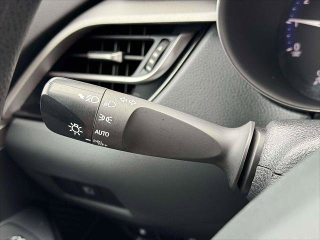 Used 2021 Toyota C-HR LE image 19