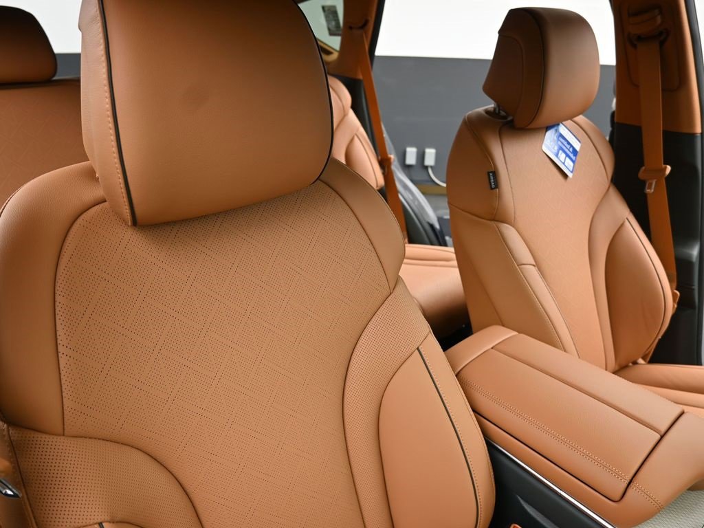 New 2026 Genesis GV80 2.5T Prestige image 14