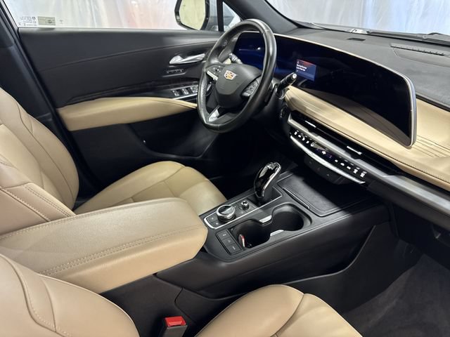 Certified 2025 Cadillac XT4 Premium Luxury FWD image 28