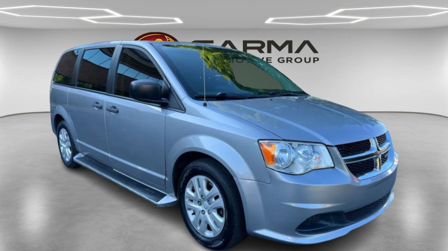 Used 2019 Dodge Grand Caravan SE w/ UConnect Hands-Free Group FWD image 7
