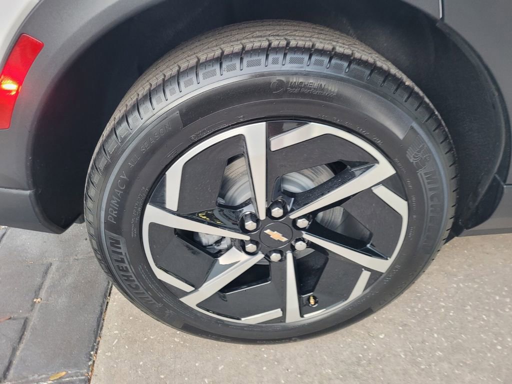 New 2026 Chevrolet Equinox EV LT FWD image 12