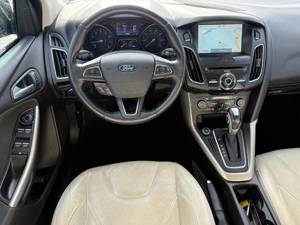 Used 2016 Ford Focus Titanium w/ Titanium Technology Package image 22