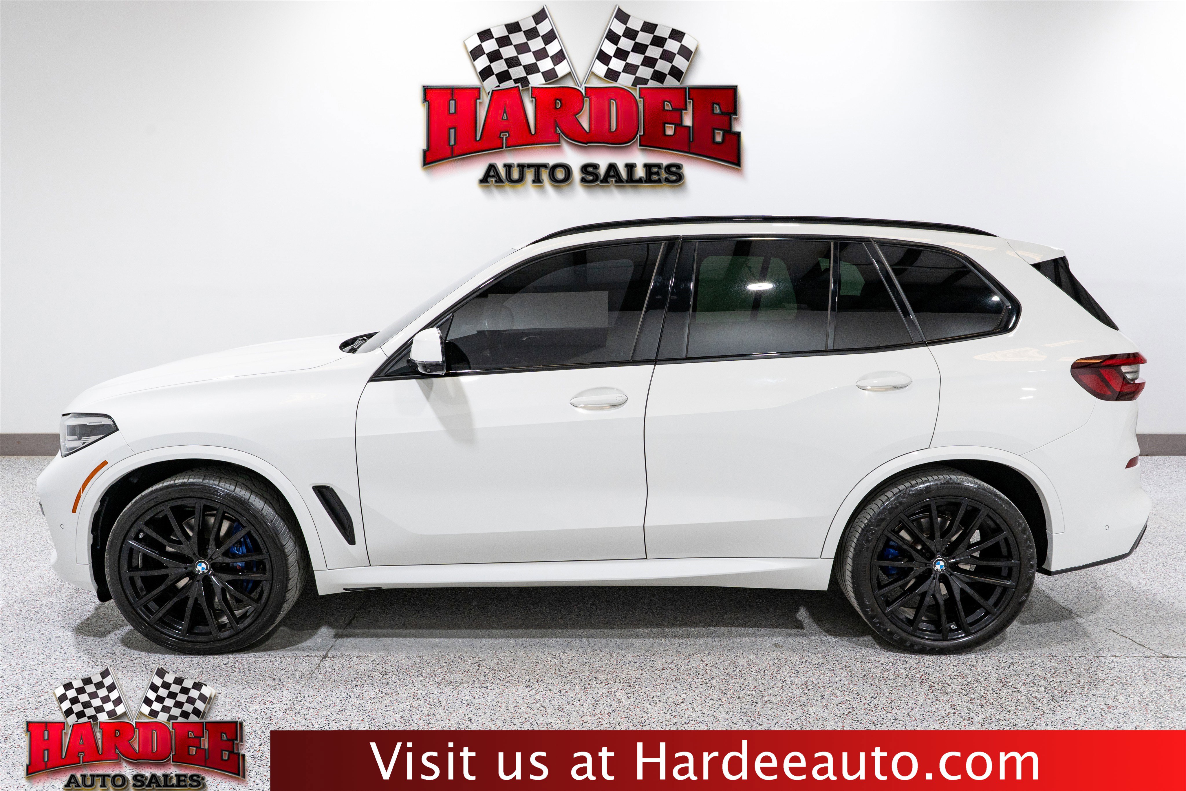 Used 2022 BMW X5 xDrive40i w/ M Sport Package image 1