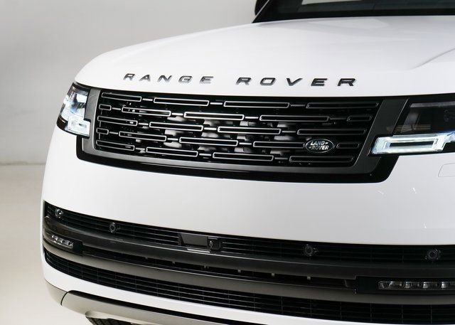 New 2026 Land Rover Range Rover SE image 28