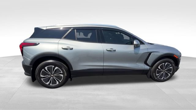 Certified 2025 Chevrolet Blazer EV LT w/ Super Cruise Package AWD/4WD image 8