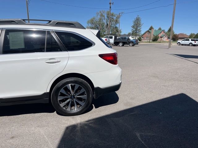 Used 2016 Subaru Outback 2.5i Limited AWD/4WD image 7