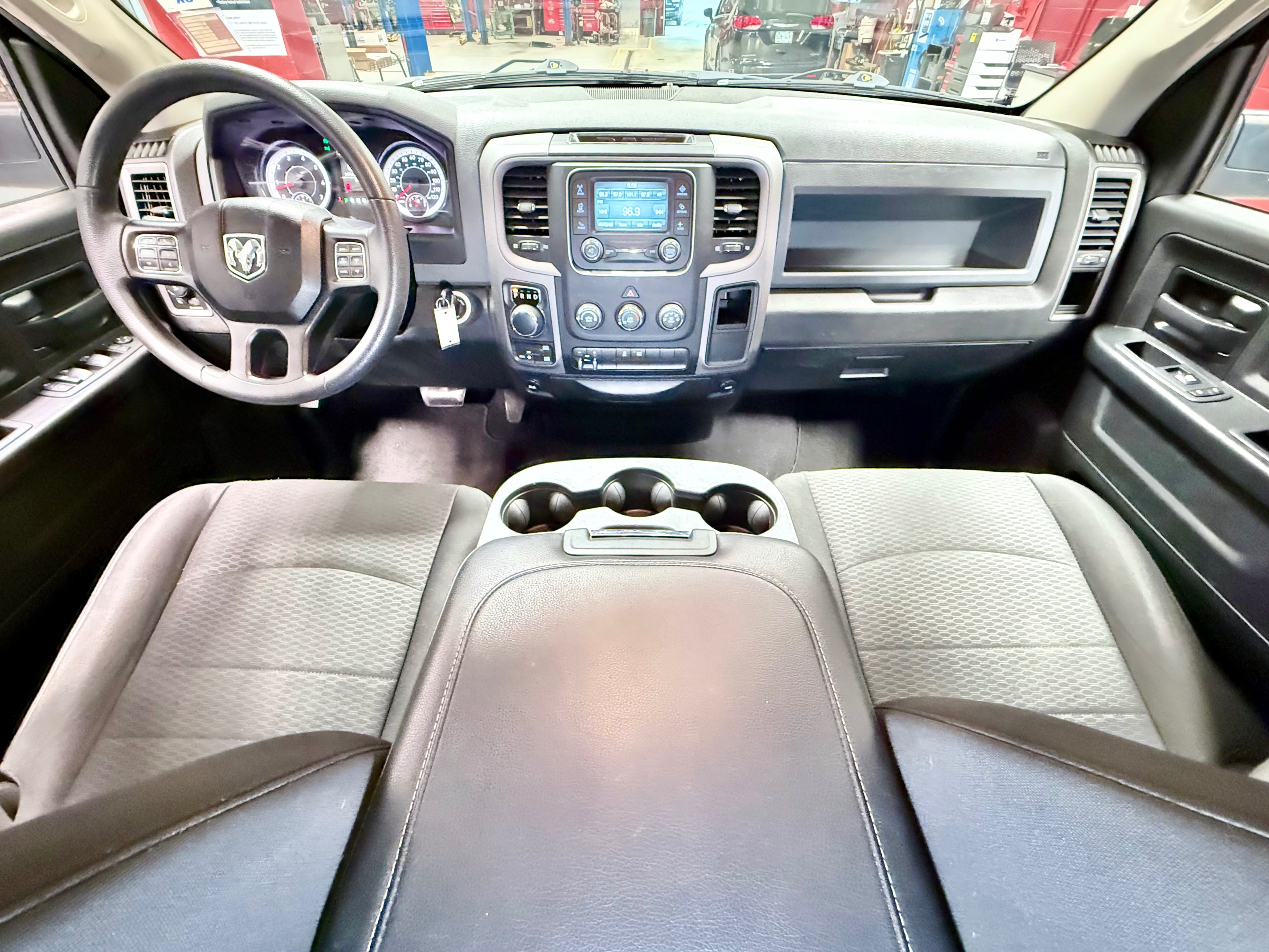 Used 2019 RAM 1500 Express w/ Express Value Package AWD/4WD image 19