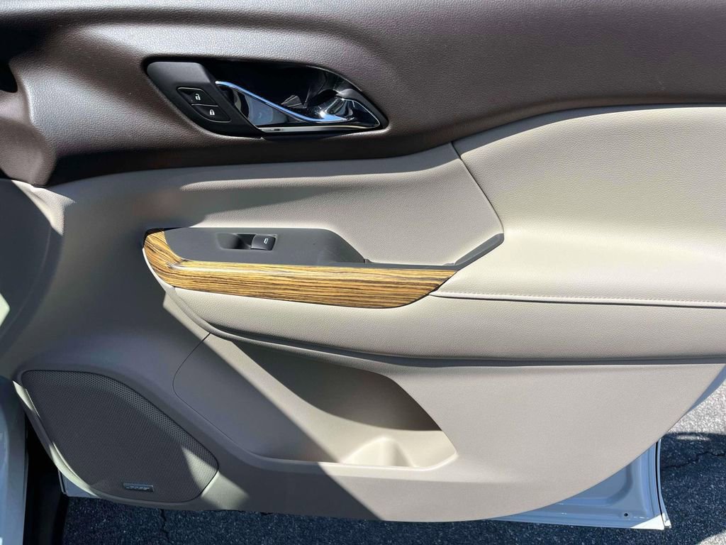 Used 2017 GMC Acadia Denali w/ Technology Package image 22