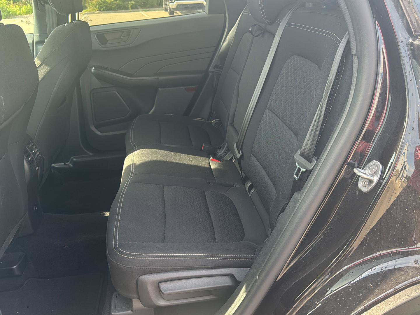 Used 2025 Ford Escape Active AWD/4WD image 10