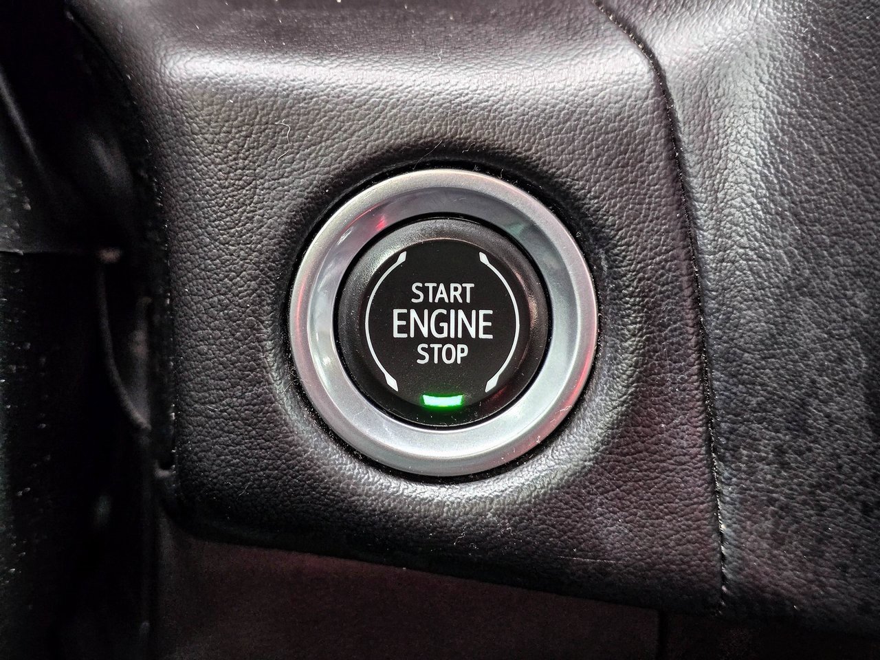 Used 2022 Chevrolet Tahoe LT w/ Luxury Package image 23