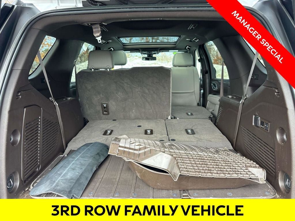 Used 2021 GMC Yukon SLT w/ SLT Premium Package image 18