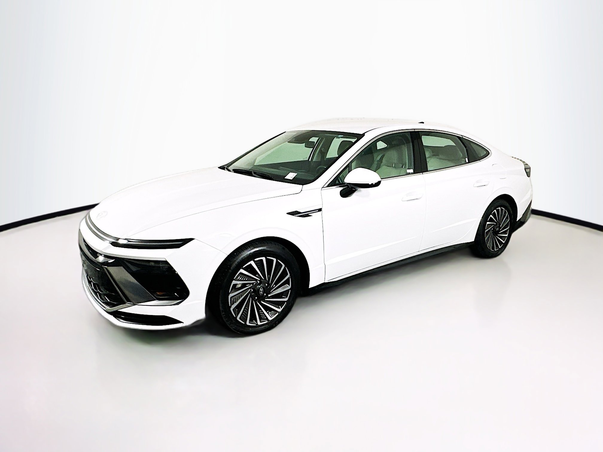 Used 2025 Hyundai Sonata SEL image 4