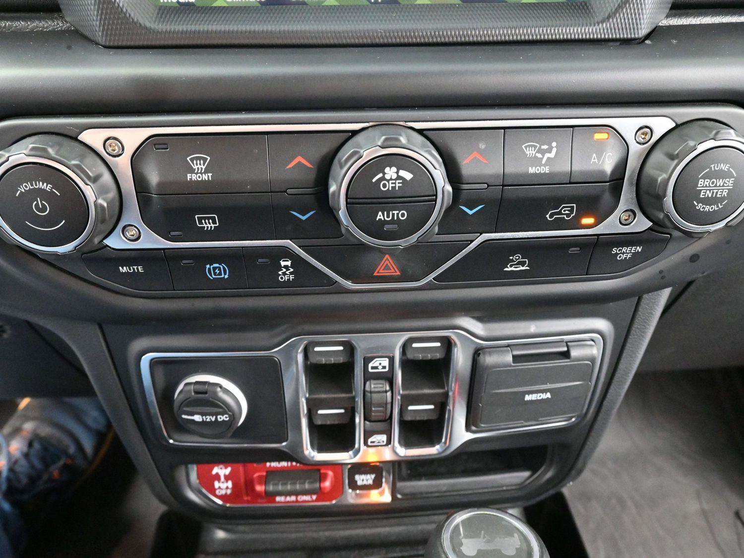 Used 2022 Jeep Wrangler Unlimited Rubicon 4xe image 23