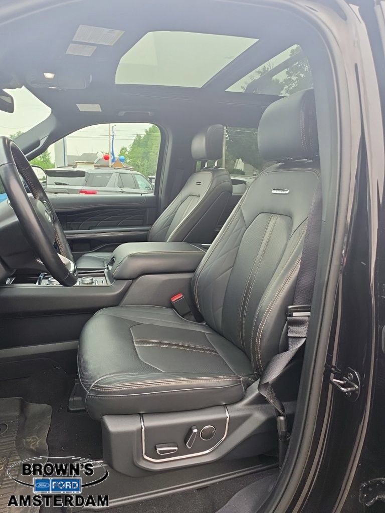 Used 2024 Ford Expedition Max Platinum AWD/4WD image 19
