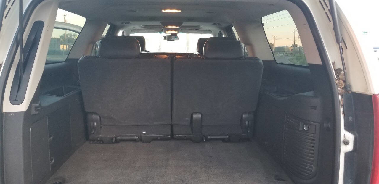 Used 2007 Cadillac Escalade ESV AWD w/ Information Package image 12