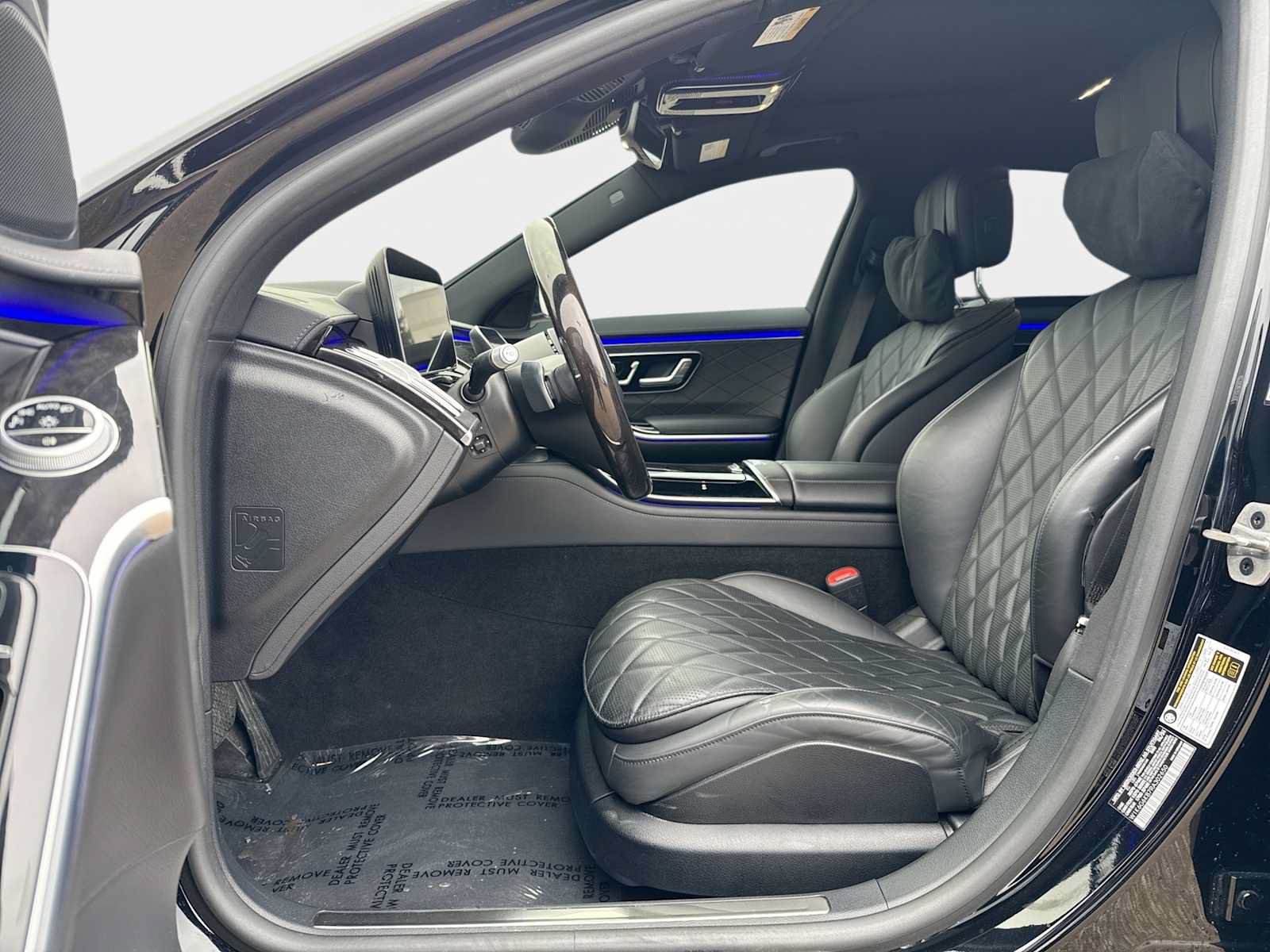 Used 2024 Mercedes-Benz S 580e 4MATIC Sedan image 2
