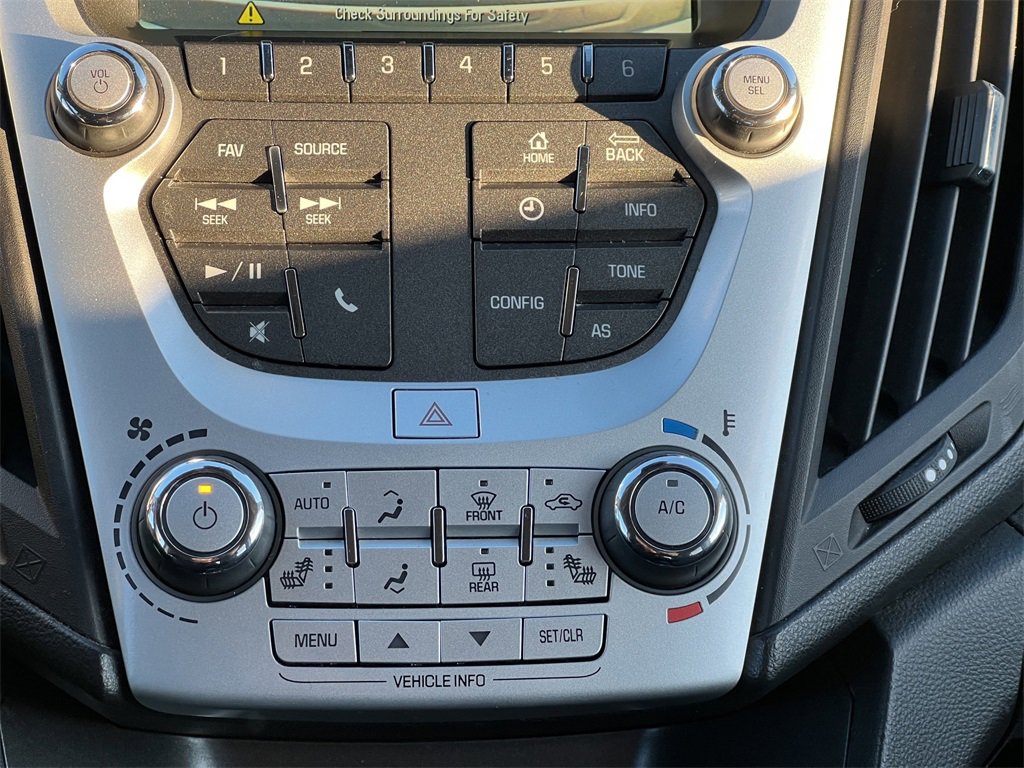 Used 2017 Chevrolet Equinox LT w/ Convenience Package image 27