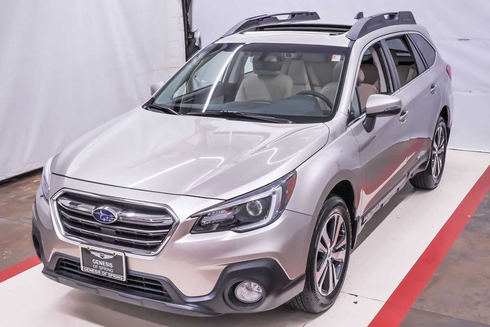 Used 2018 Subaru Outback 3.6R Limited image 1