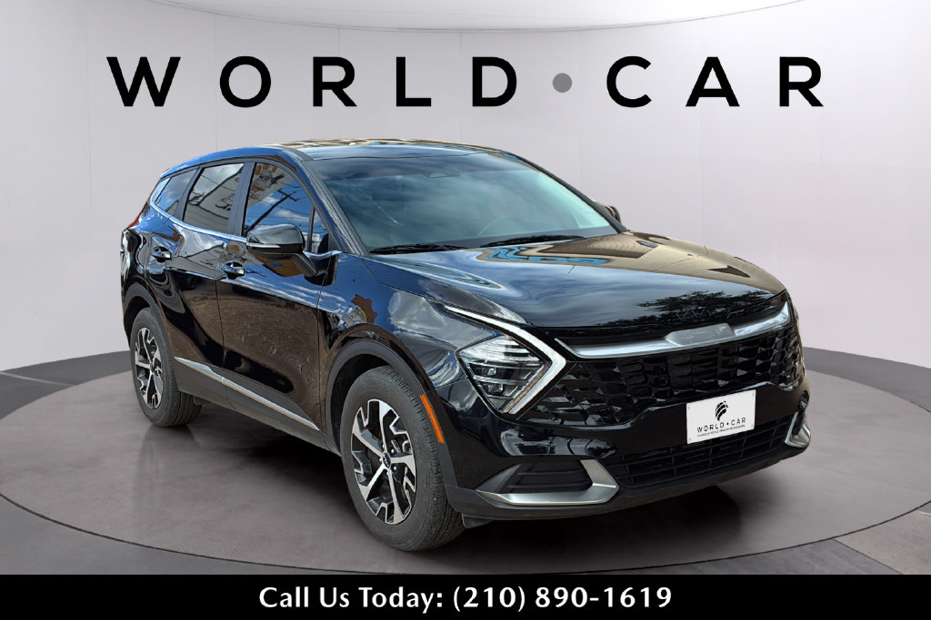 Used 2025 Kia Sportage EX FWD image 1