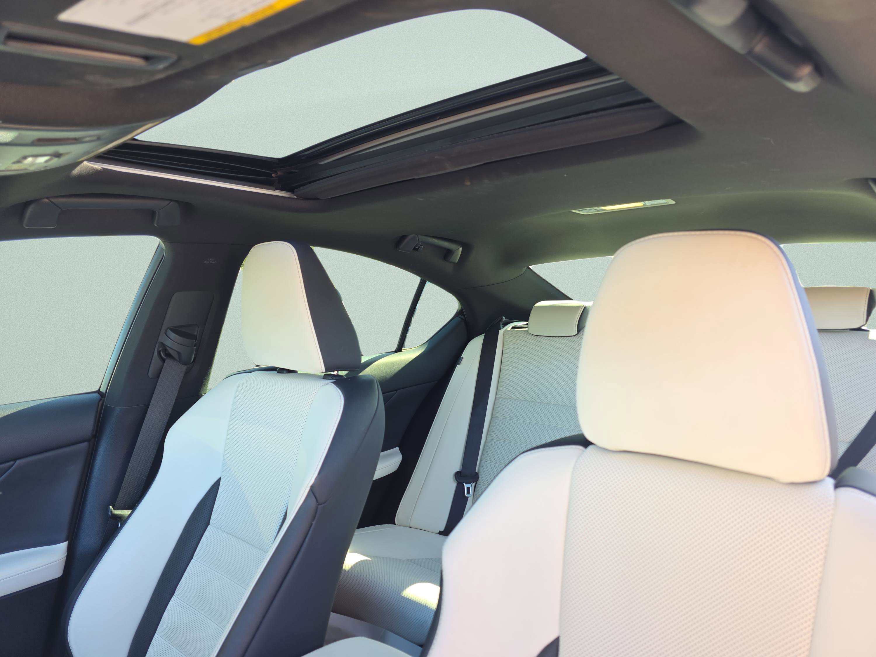 Used 2022 Lexus IS 350 F Sport image 17