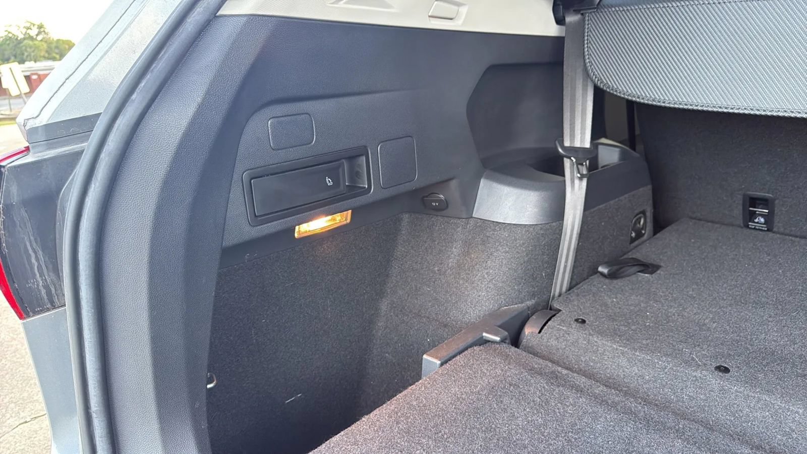 Used 2020 Volkswagen Tiguan S FWD image 18