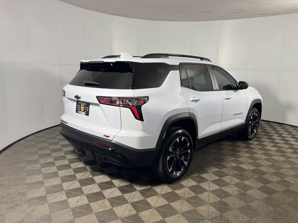 New 2027 Chevrolet Equinox RS w/ Convenience Package III AWD/4WD image 4