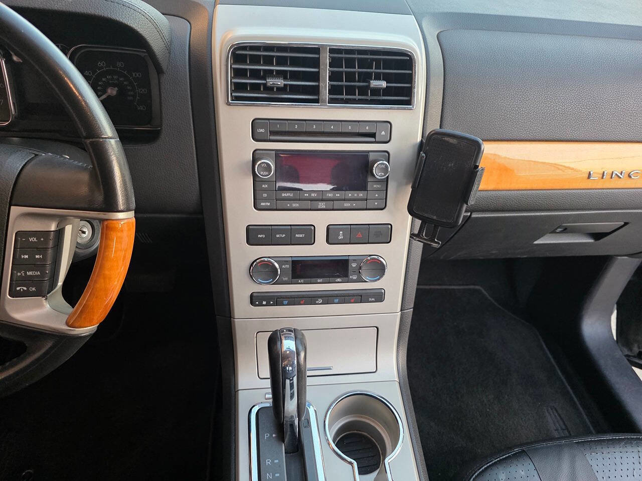 Used 2008 Lincoln MKX 2WD image 17