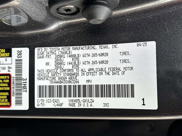 Used 2025 Toyota Sequoia Limited w/ Tow Technology Package image 31