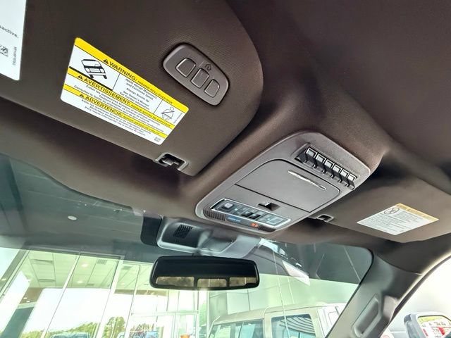 Used 2025 Ford F450 King Ranch w/ Snow Plow/Camper Package AWD/4WD image 33