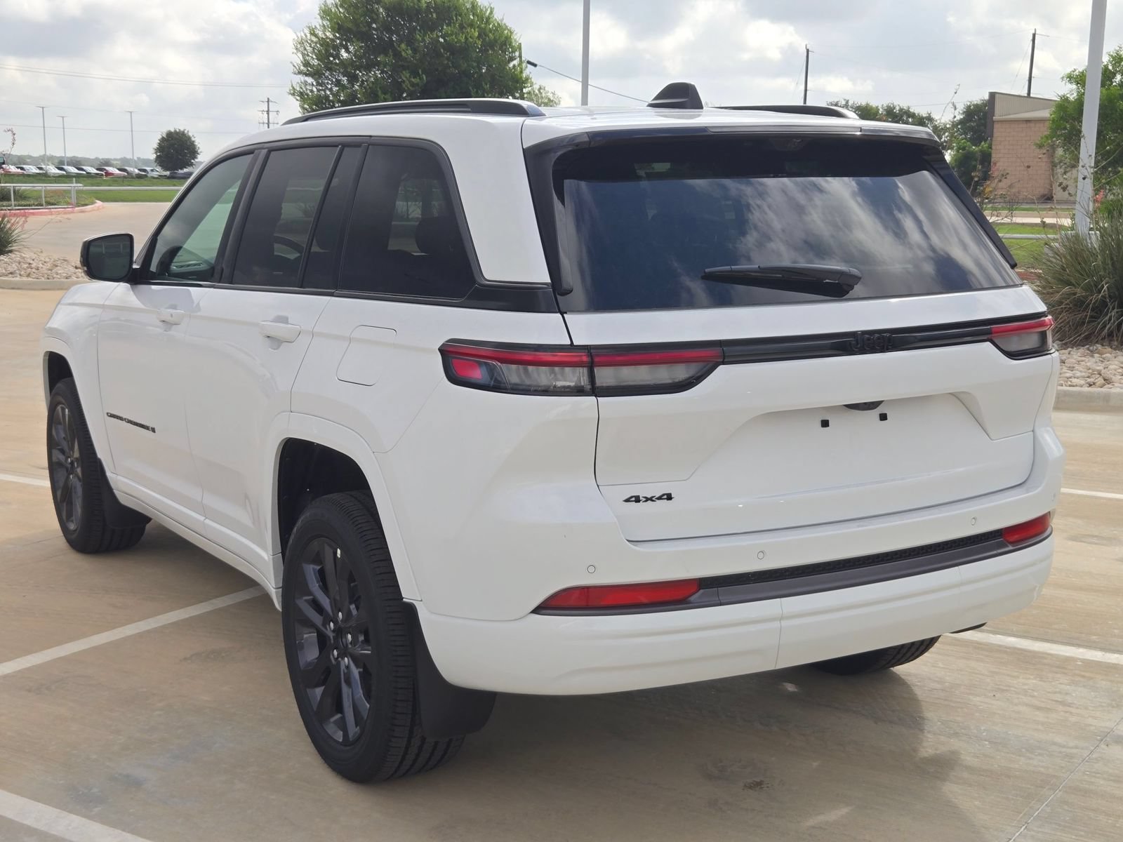 New 2026 Jeep Grand Cherokee Limited AWD/4WD image 5