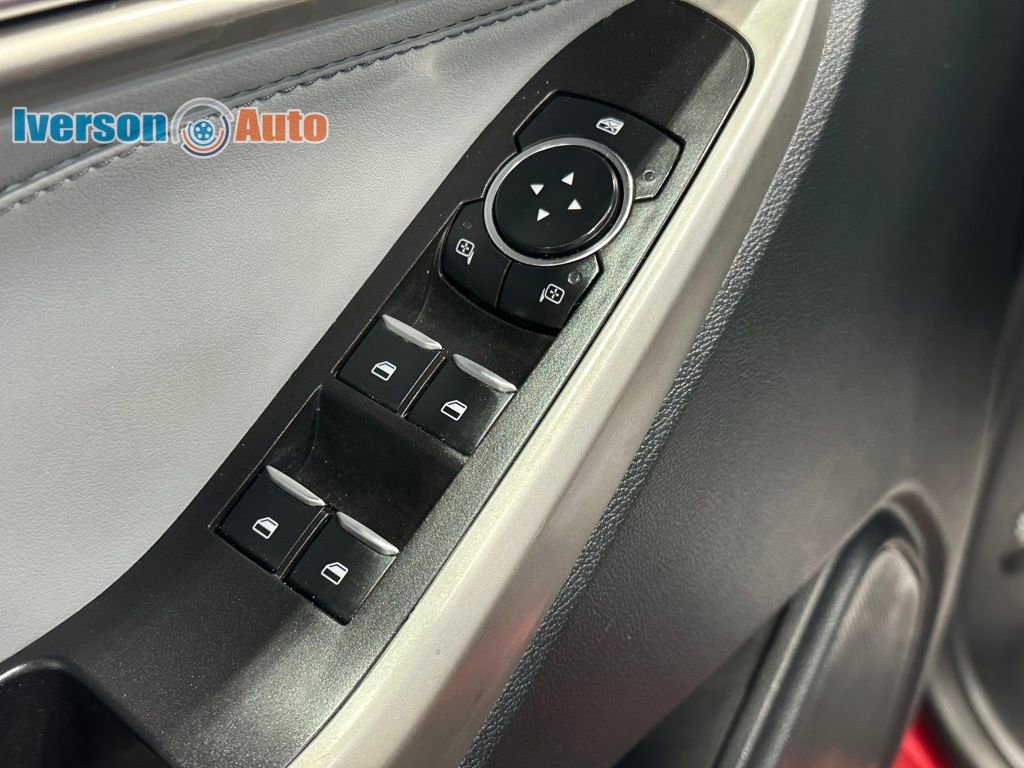 Used 2023 Ford Explorer XLT w/ Equipment Group 202A image 14