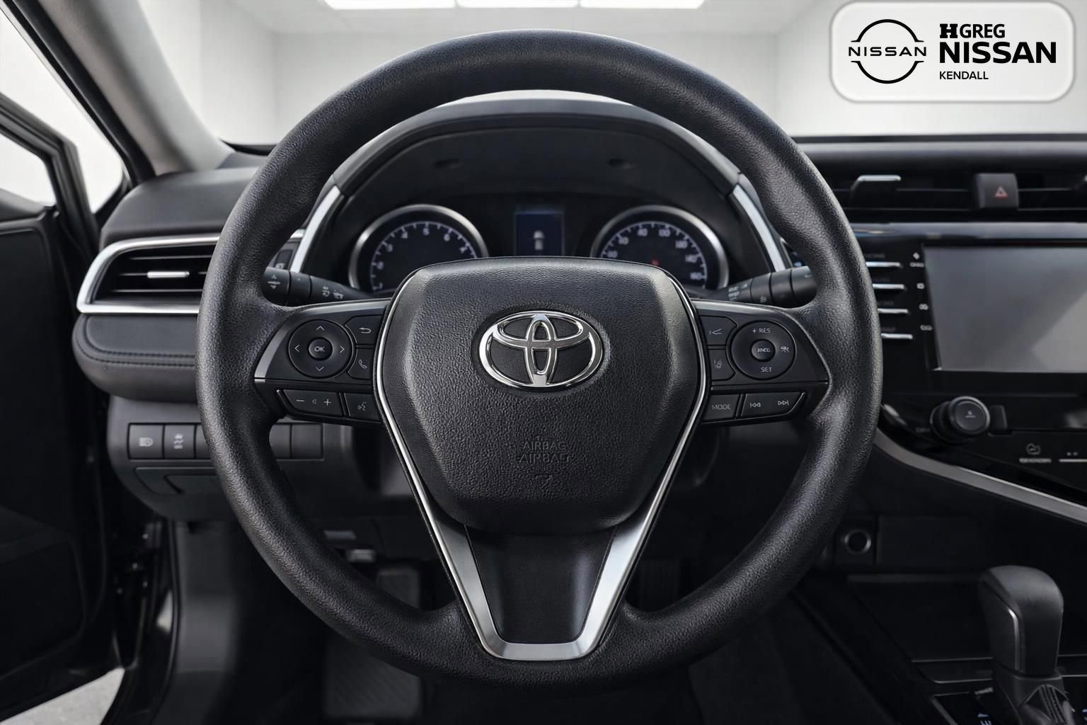 Used 2019 Toyota Camry LE FWD image 8