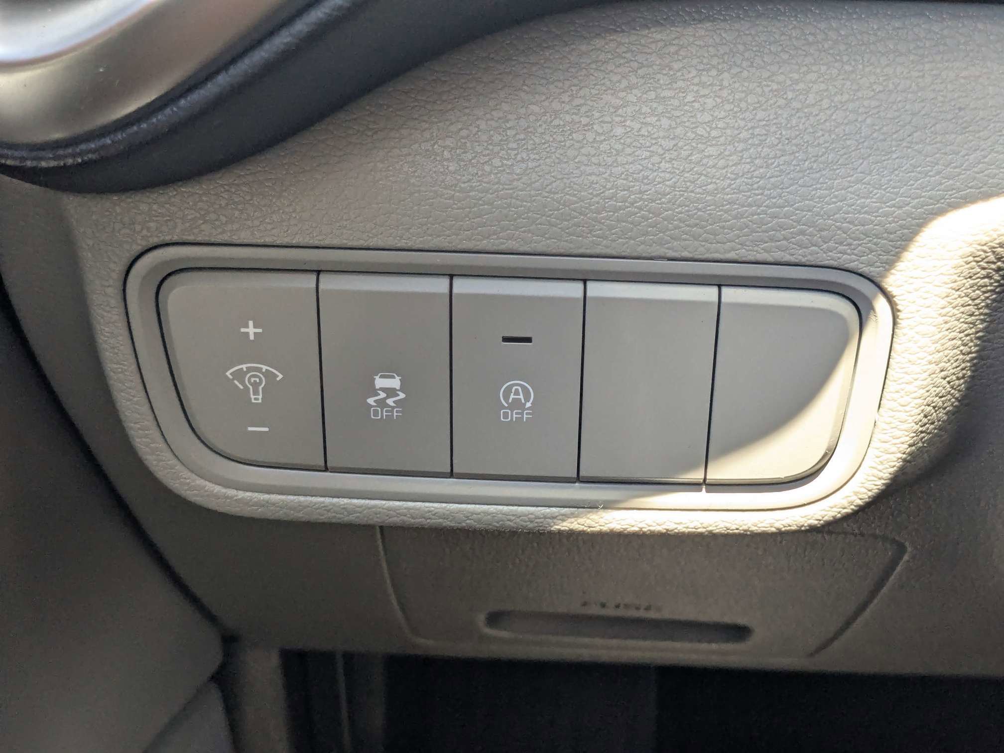 Certified 2023 Kia Soul LX FWD image 28