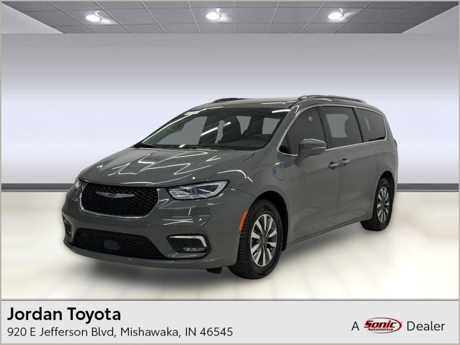 Used 2021 Chrysler Pacifica Touring-L