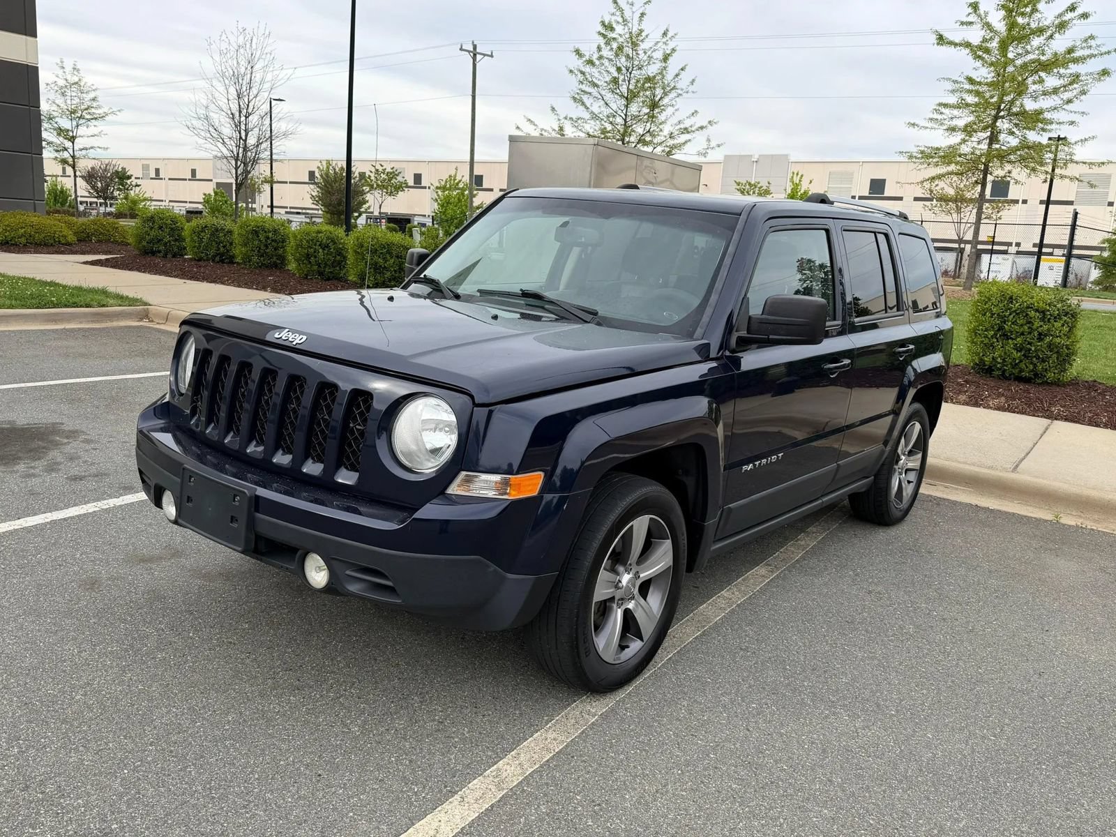 Used 2016 Jeep Patriot High Altitude FWD image 3