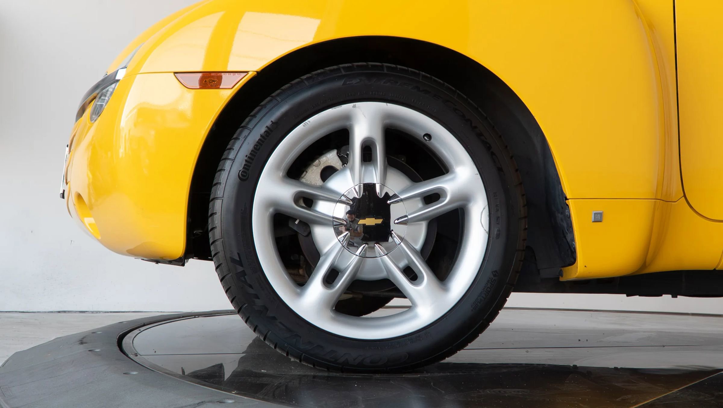 Used 2006 Chevrolet SSR w/ Preferred Equipment Group RWD image 18